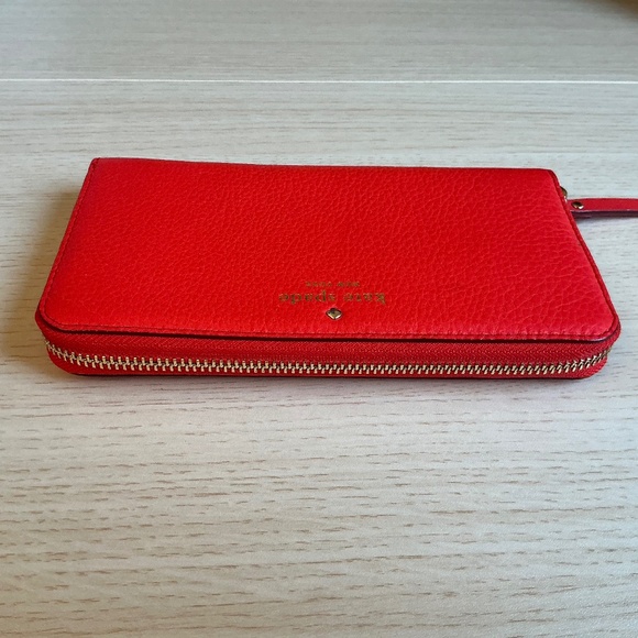 Kate Spade Lacey Wallet - Maraschino - Brand New! - Picture 3 of 8